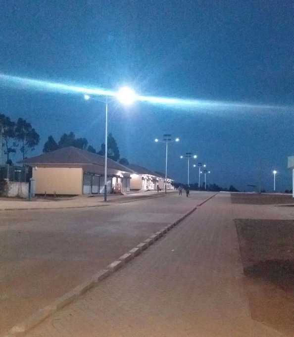 庐江县非洲科特迪瓦太阳能路灯工程